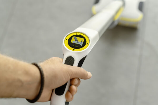 karcher-fc-8-9 Kärcher FC 8 Smart Signature Line põrandapesumasin